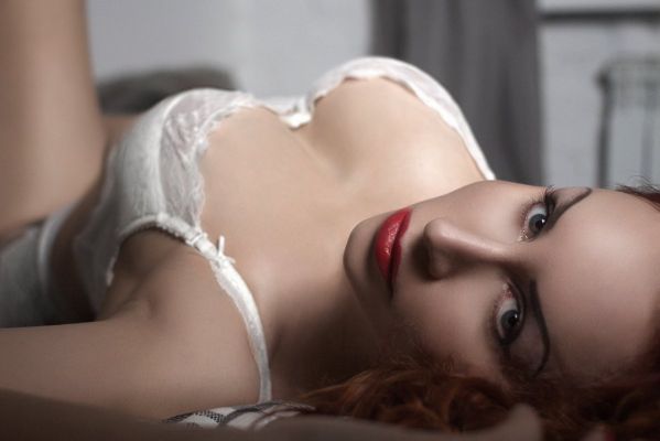 Шлюха за деньги (21 лет) работает в Уфе (Дёмский)